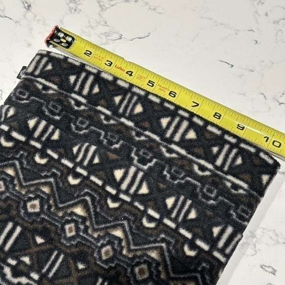 Winter Beenie Hat - Picture 3 of 4